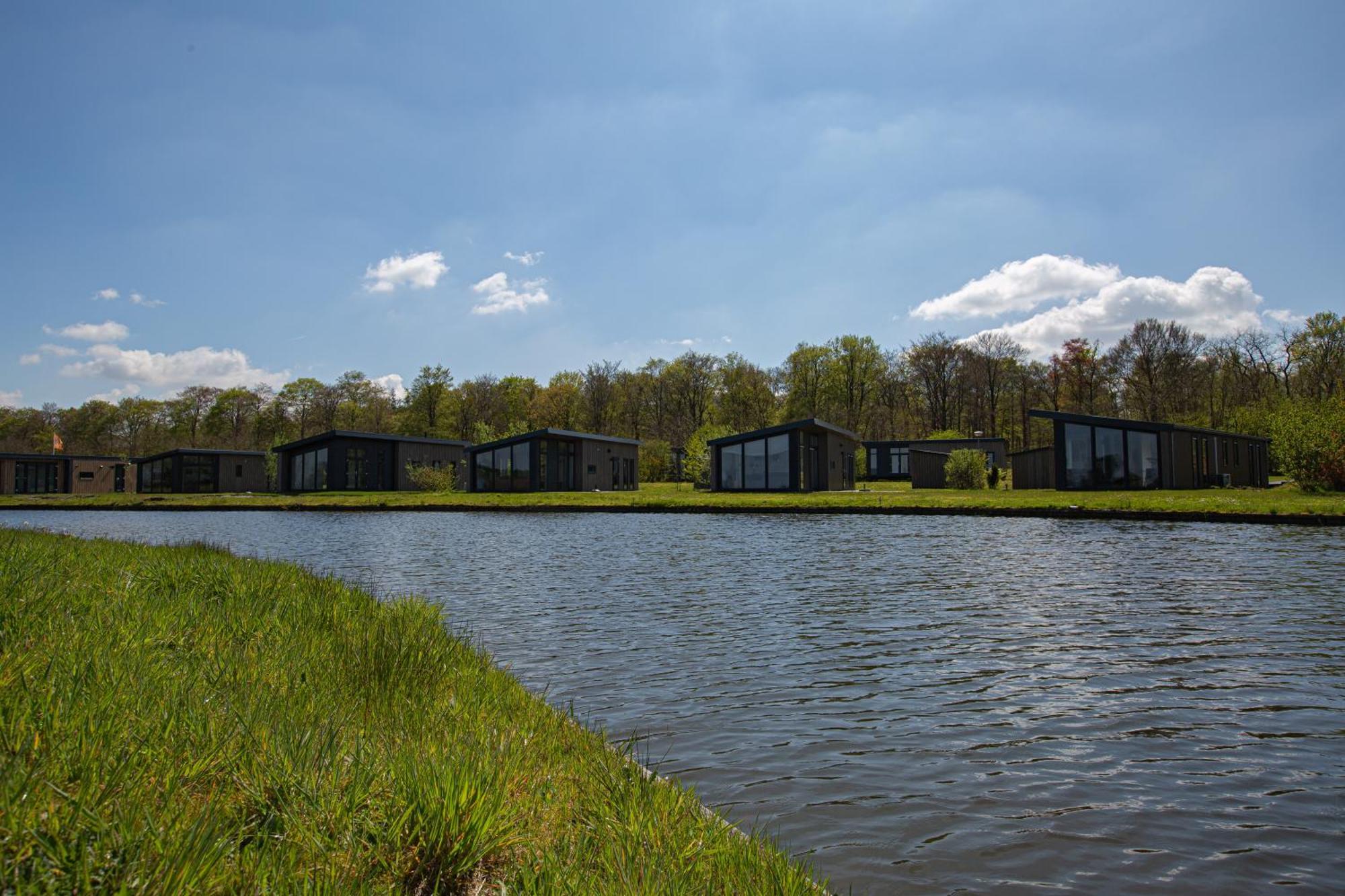 Recreatiepark De Tien Heugten Schoonloo Luaran gambar