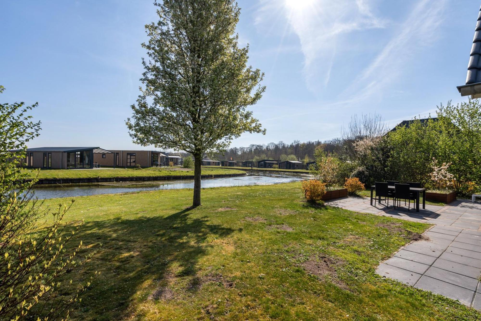 Recreatiepark De Tien Heugten Schoonloo Luaran gambar